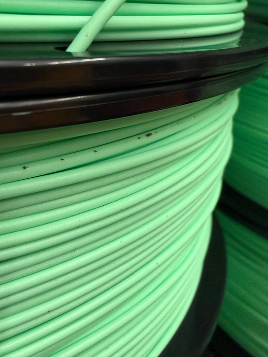 [Closed-Beta] PLA / Purge blend - 1kg, random color, limit 1 per person - read description