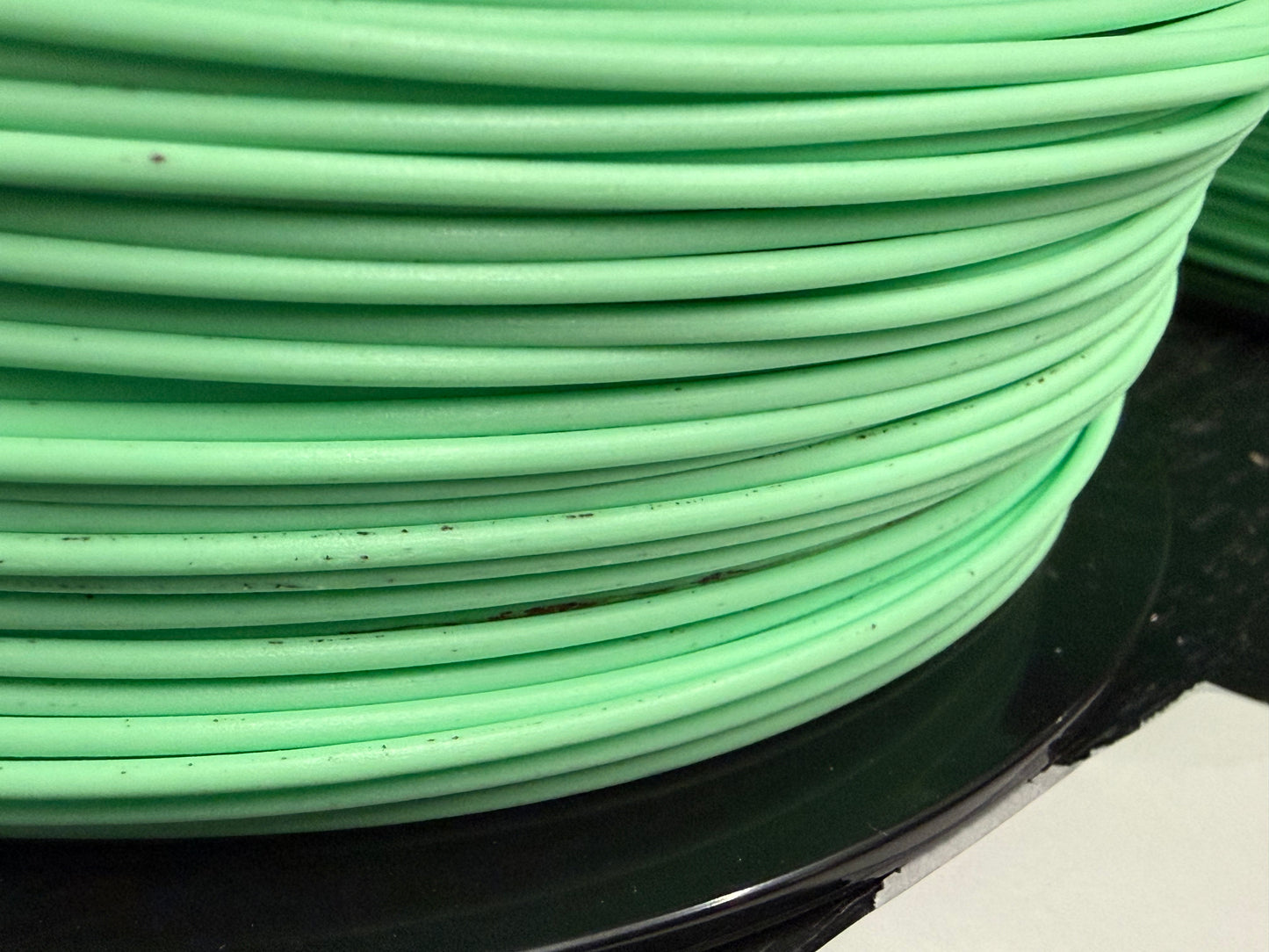 [Closed-Beta] PLA / Purge blend - 1kg, random color, limit 1 per person - read description